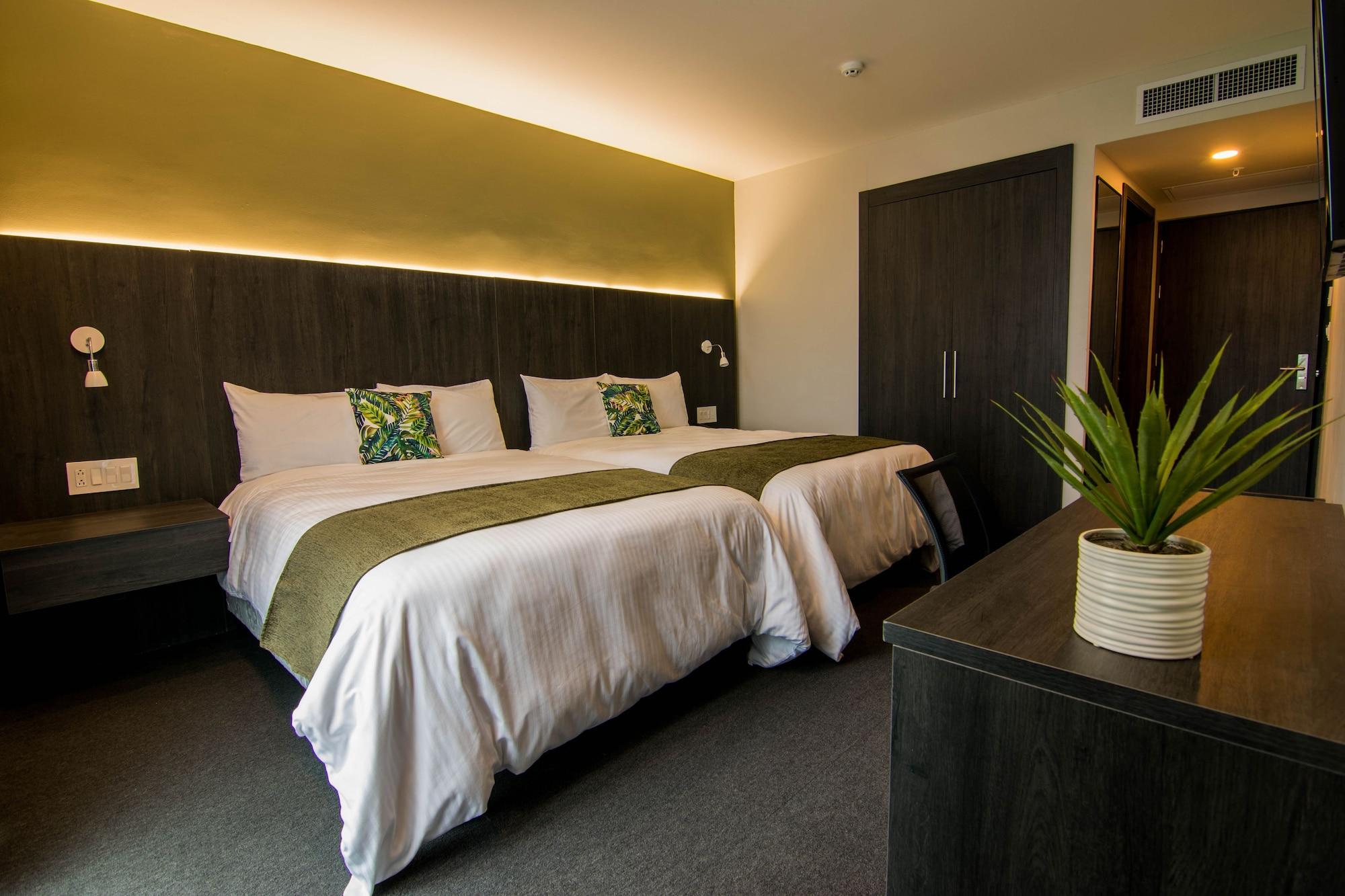 Innfiniti Hotel & Suites Panama City Exterior photo